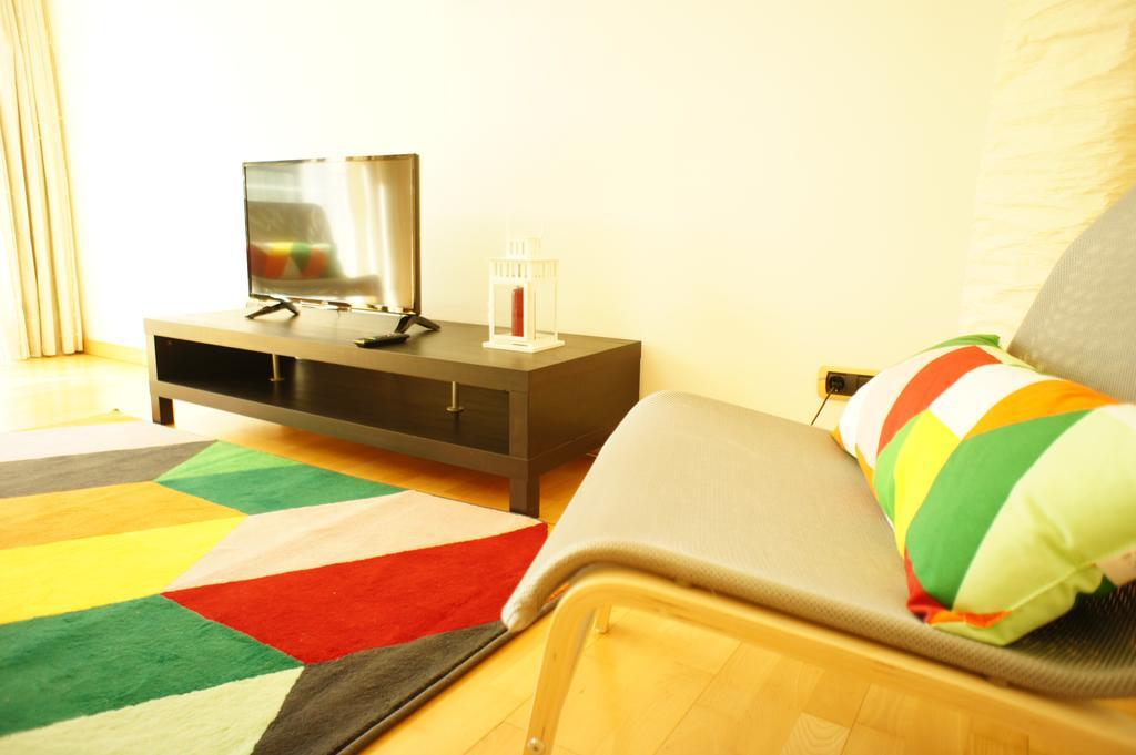 Modern Apartment Near The Bridge Lisboa Exterior foto