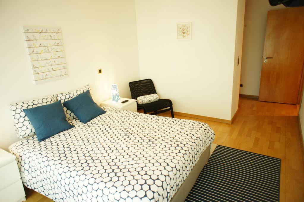 Modern Apartment Near The Bridge Lisboa Exterior foto